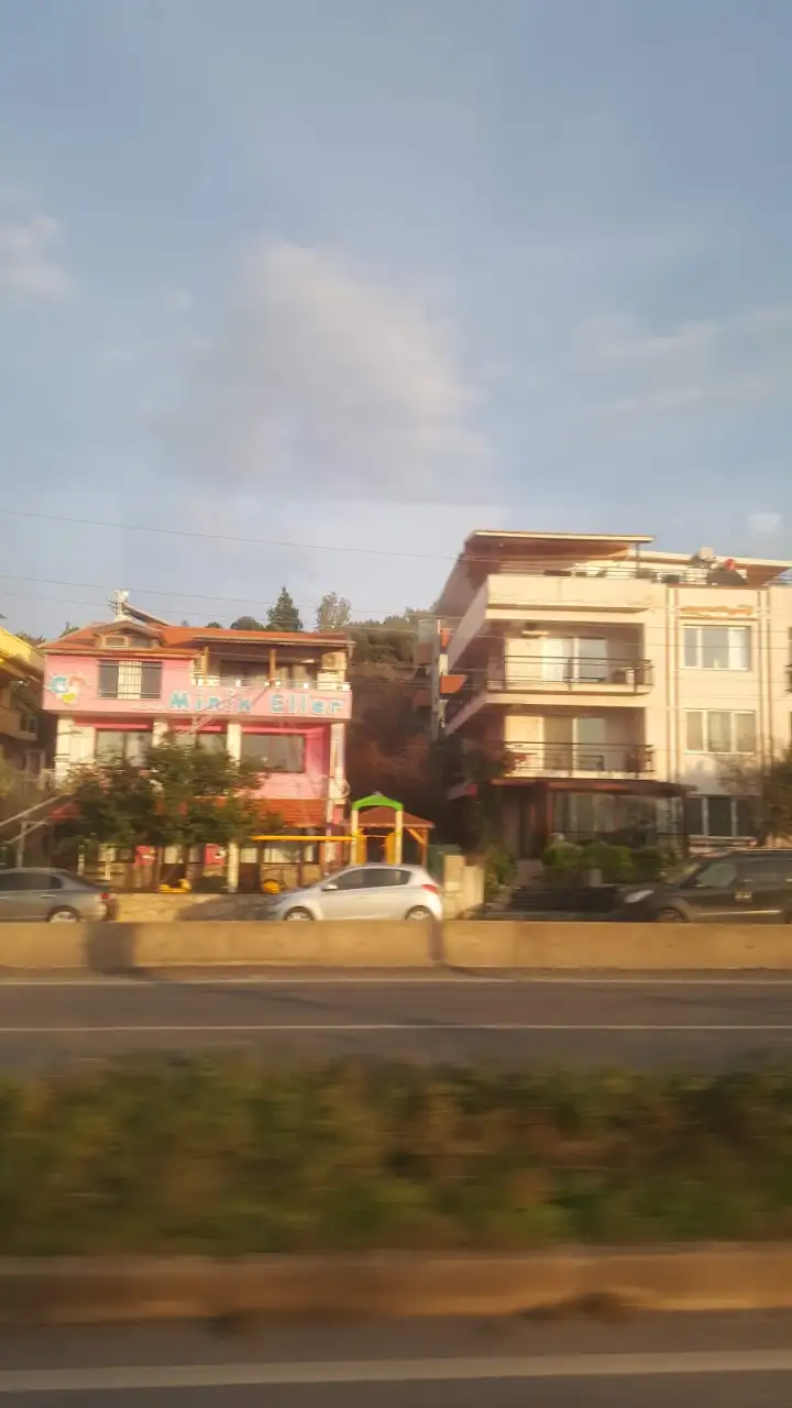 Aliağa Minik Eller Anaokulu - Kreş ve Anaokulu - İzmir - galeri görseli
