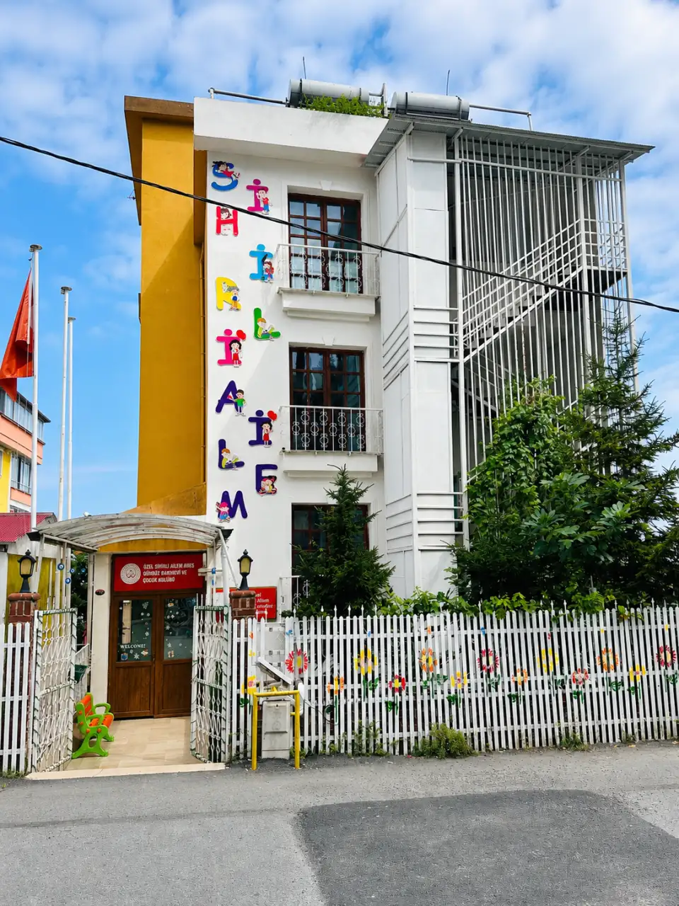 Sihirli Ailem Kreş Ve Anaokulu - Kreş ve Anaokulu - Trabzon - galeri görseli