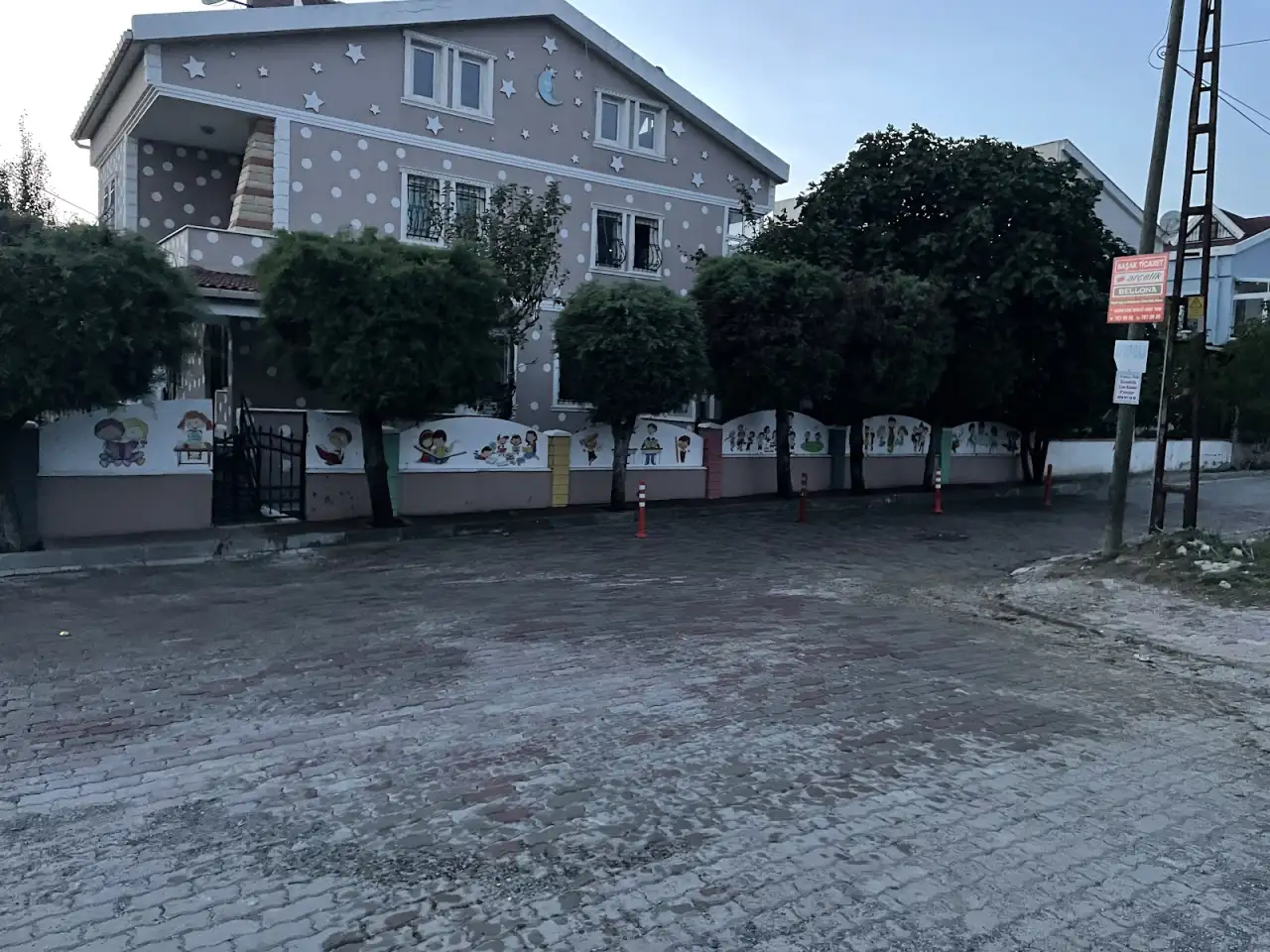 Özel Silivri Minik kalpler Anaokulu ve Gündüz Bakım evi - Kreş ve Anaokulu - İstanbul