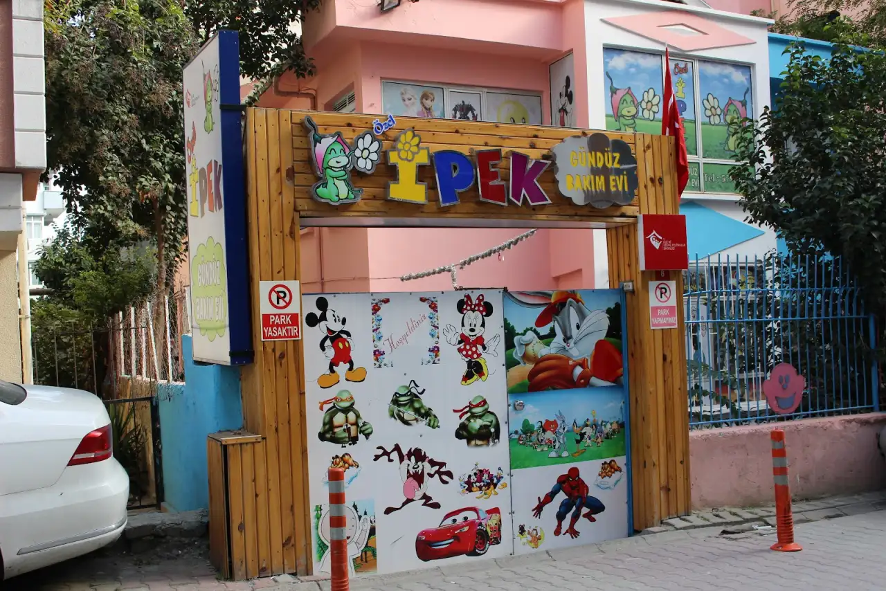 İpek Gündüz Bakımevi - Kreş ve Anaokulu - İstanbul