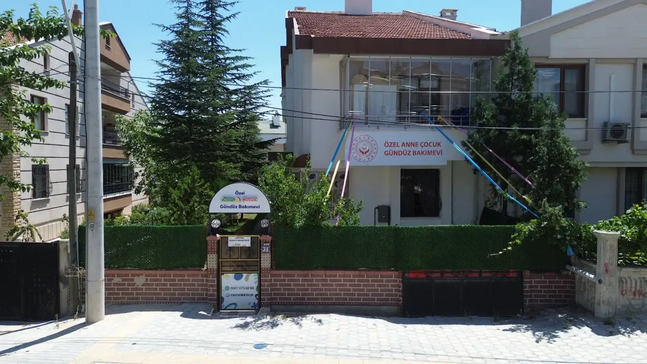 Anne Çocuk Gündüz Bakım Evi