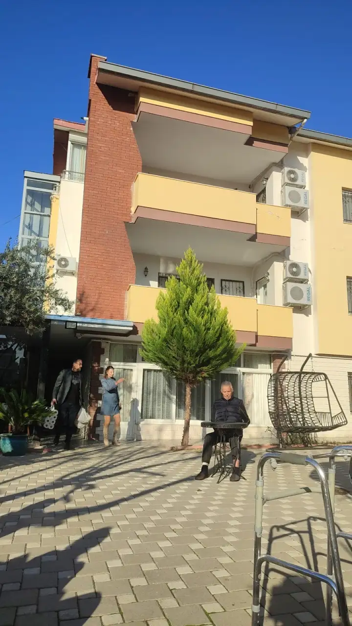 Özel Hayat Ağacı Huzurevi - Yaşlı Bakım Evi - Adana - galeri görseli