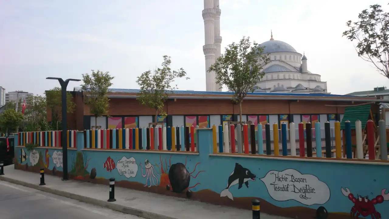 Şehit Öğretmen Şenay Aybüke Yalçın Gündüz Çocuk Bakımevi - Kreş ve Anaokulu - İstanbul