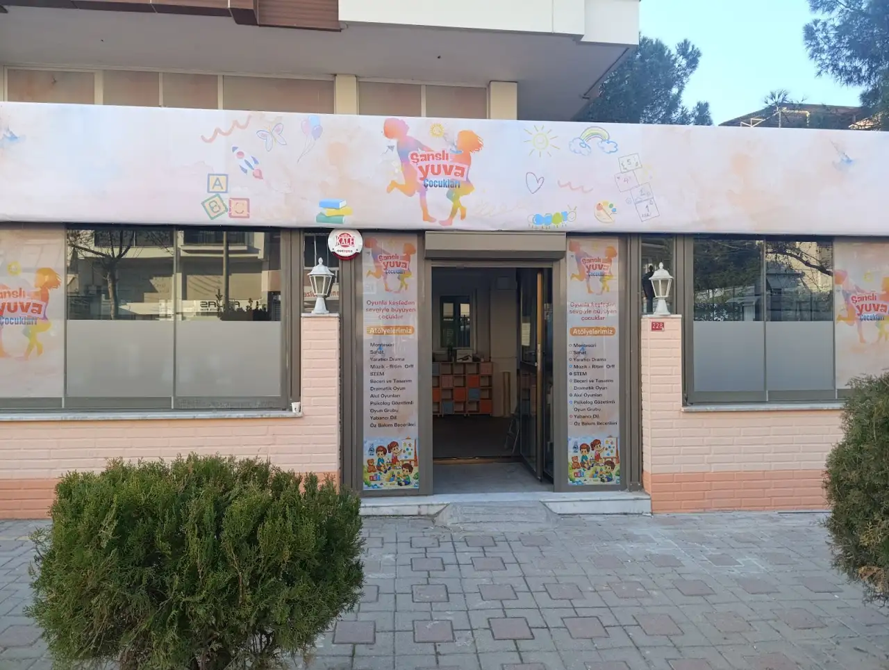 Şanslı Yuva Çocukları Çocuk Etkinlik Ve Oyun Merkezi