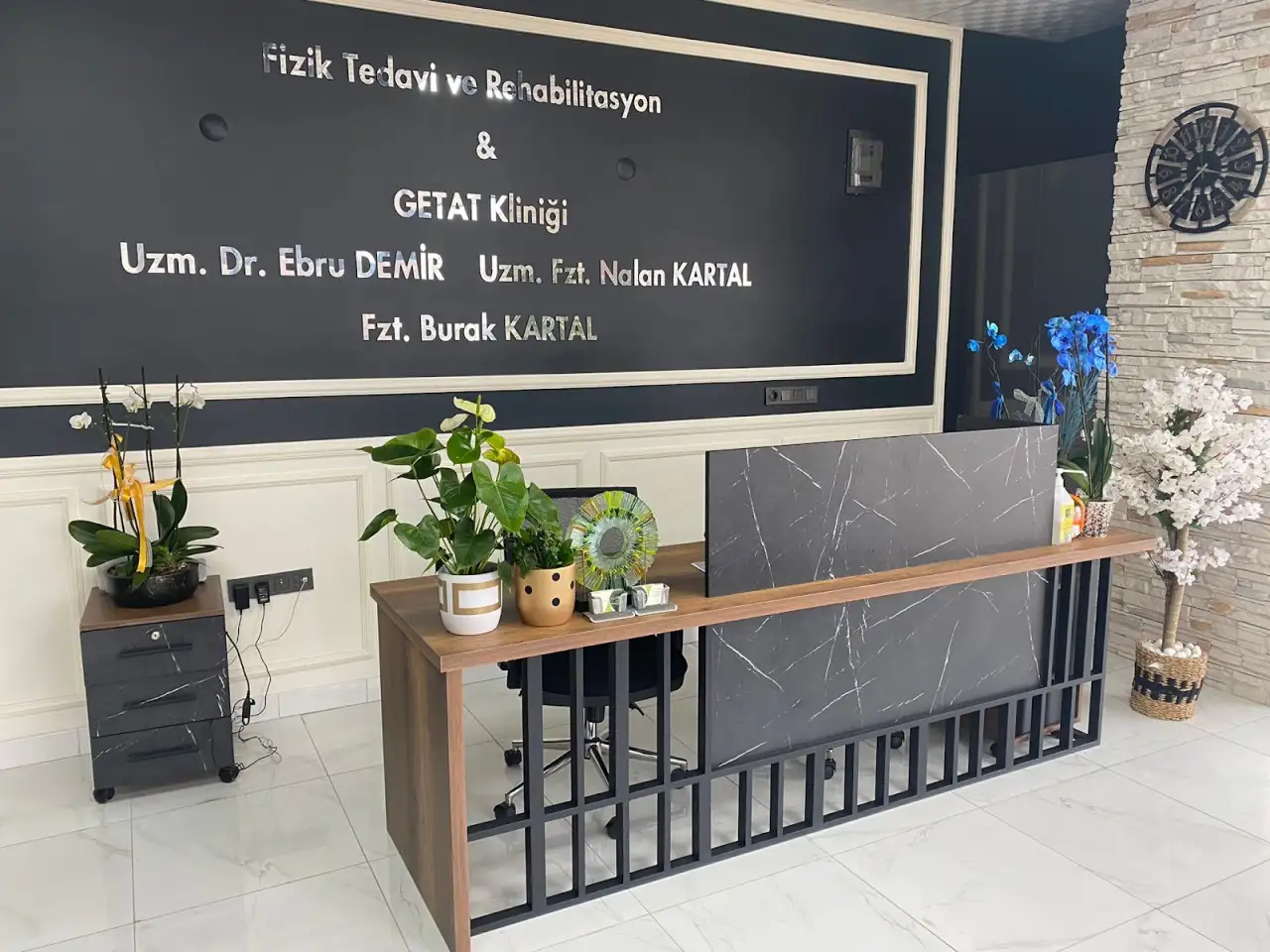 Uzm. Dr. Ebru Demir Yerli,Fiziksel Tıp Ve Rehabilitasyon