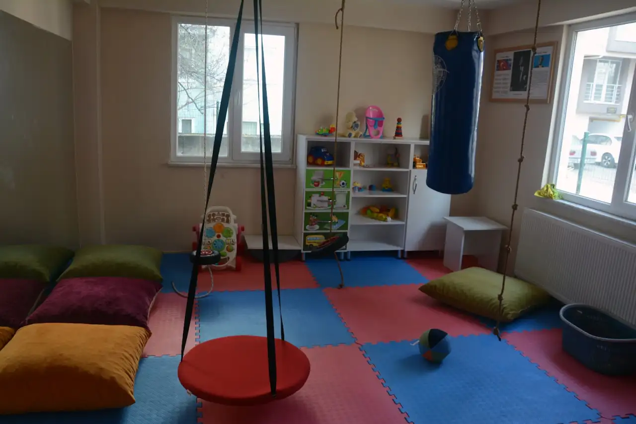 Özel İz Akademi Özel Eğitim ve Rehabilitasyon Merkezi - Özel Eğitim ve Gelişim Merkezi - Bolu - galeri görseli