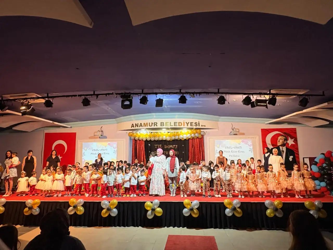 Minik Eller Kreş Ve Gündüz Bakım Evi