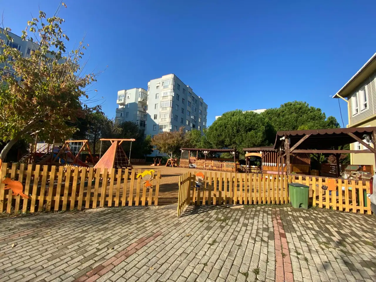 İSTANBUL KADIKÖY ACIBADEM ERDOĞAN YÜKSEL ANAOKULU