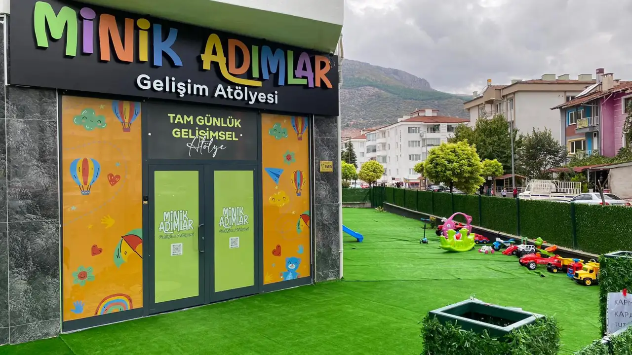 Minik Adımlar Oyun Atölyesi