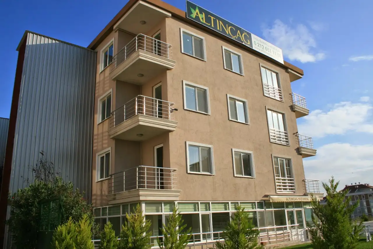 Altınçağ Yaşlı Huzurevi ve Bakım Merkezi