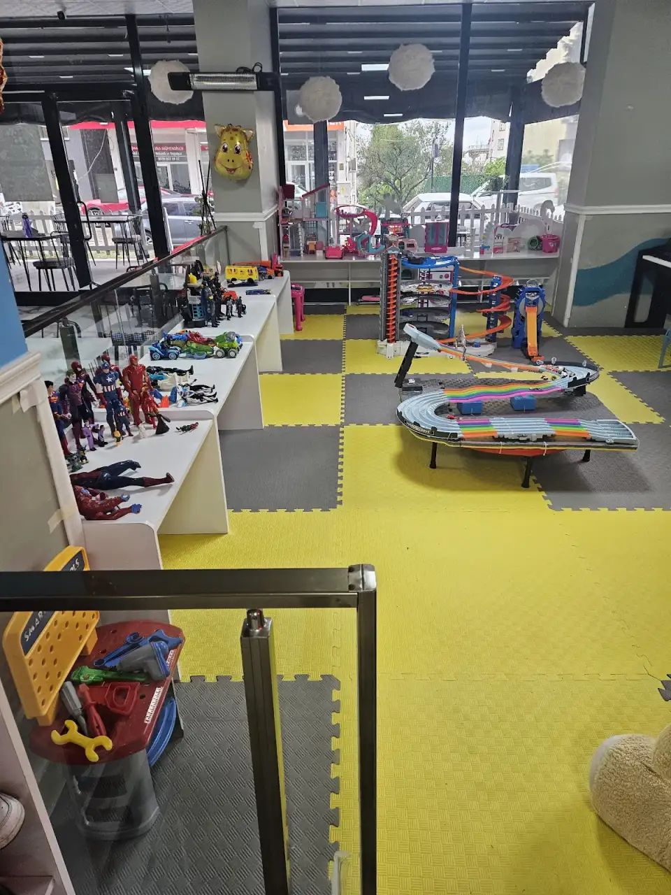 İYİKİM CAFE OYUN EVİ - Çocuk Bakım Merkezi - Artvin - galeri görseli