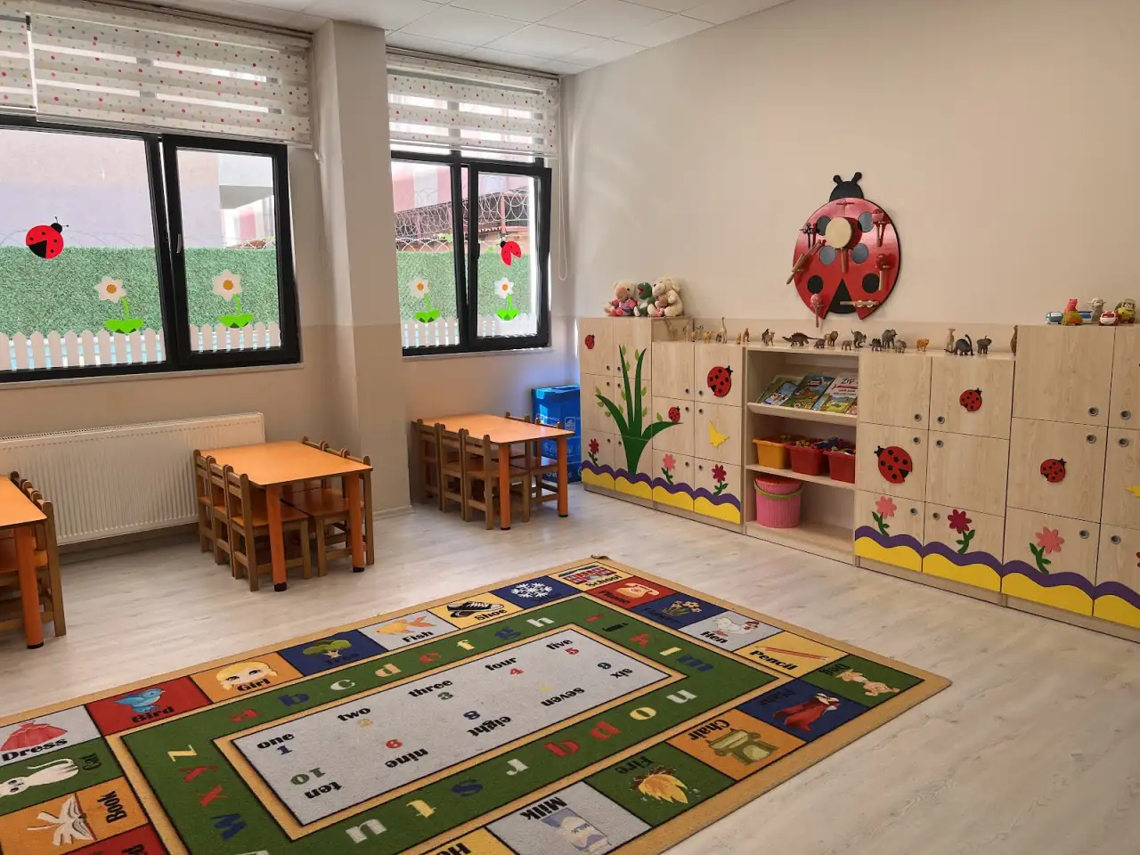 ÖZEL UĞUR BÖCEKLERİ ANAOKULU PENDİK