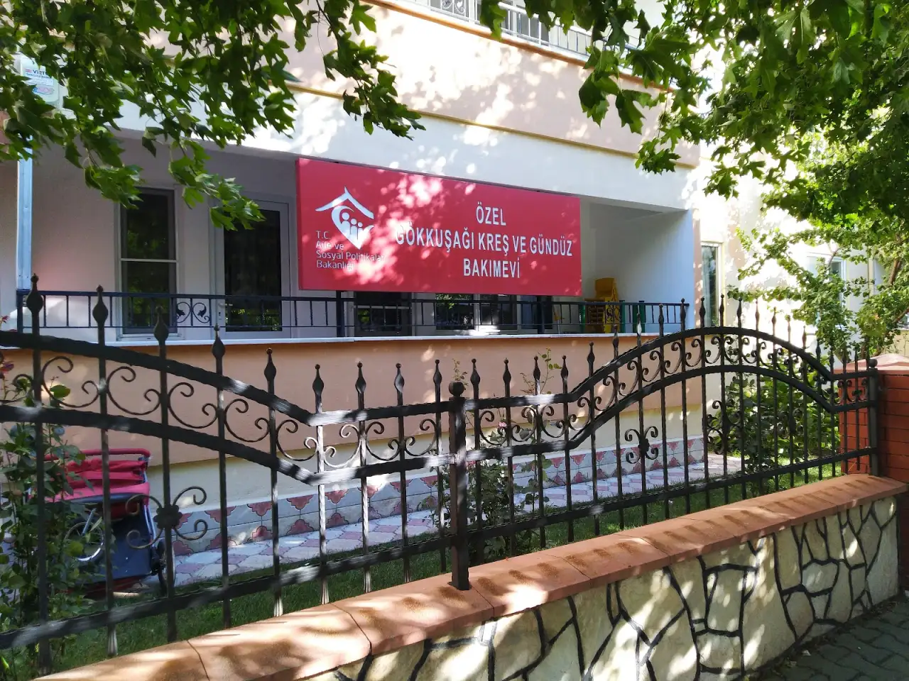 Gökkuşağı Gündüz Çoçuk Bakımevi - Çocuk Bakım Merkezi - Balıkesir