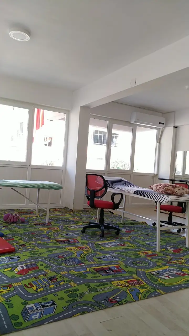 Gülen Yüzler Özel Eğitim ve Rehabilitasyon Merkezi