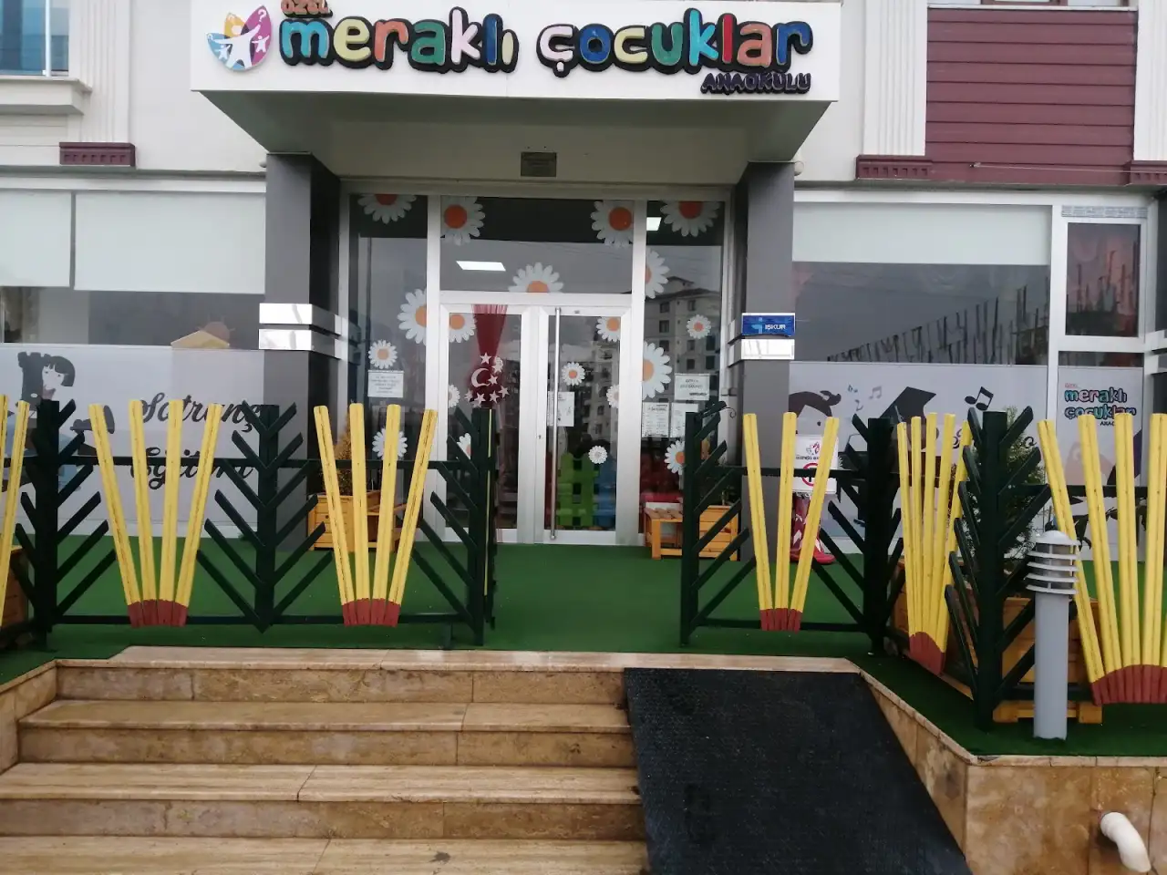 MERAKLI ÇOCUKLAR ANAOKULU - Kreş ve Anaokulu - Elazığ - galeri görseli