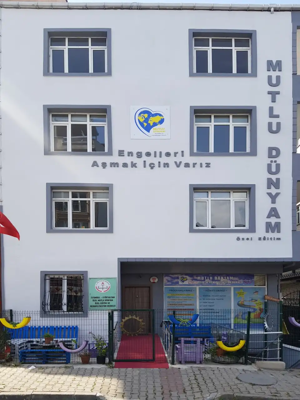 EYÜPSULTAN OTİZM GELİŞİM. Özel Mutlu Dünyam Özel Eğitim ve Rehabilitasyon Merkezi. - Çocuk Bakım Merkezi - İstanbul - galeri görseli
