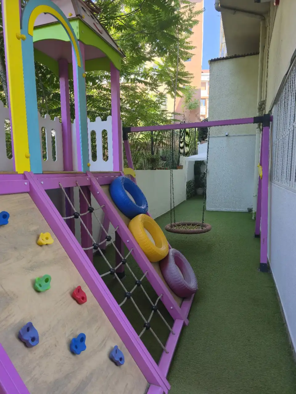 Sultangazi Özel Sevgi Yuvası Anaokulu - Kreş ve Anaokulu - İstanbul