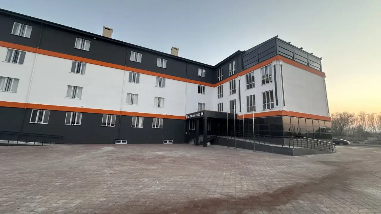 Özel Iğdır Bakım Merkezi - Yaşlı Bakım Evi - Iğdır