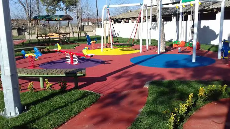 Anaokulu Kurulumu Park Bahçe Tamirat Tadilat