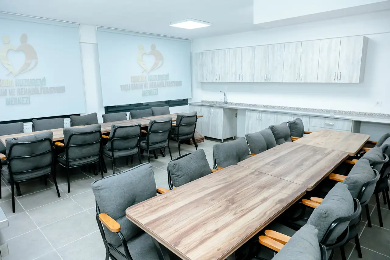 Özel Işıkoba Huzurevi Yaşlı Bakımevi - Yaşlı Bakım Evi - Manisa - galeri görseli