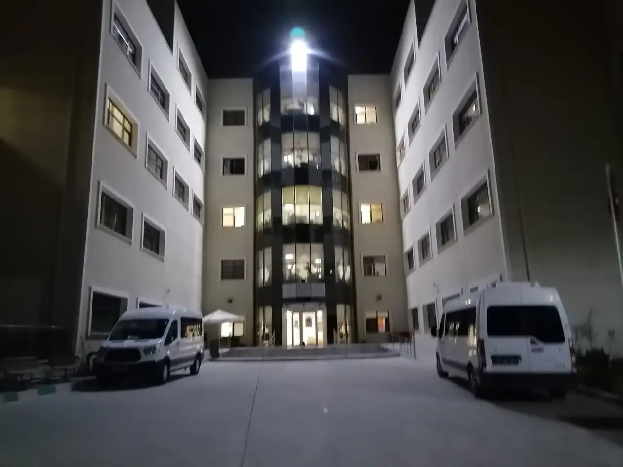 Özel Sıcak Yuvam Bakım Merkezi - Yaşlı Bakım Evi - İzmir - galeri görseli