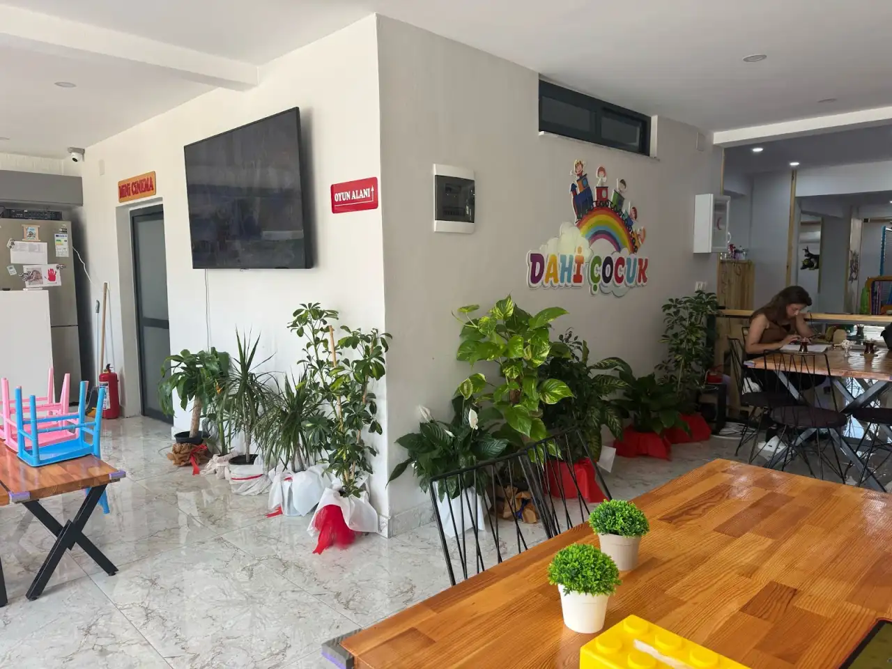 DAHİ ÇOCUK OYUN ATÖLYESİ VE CAFE - Çocuk Bakım Merkezi - Adana - galeri görseli