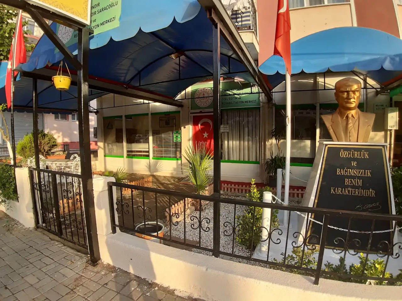 Ozel Saracoglu Ozel Egitim Merkezi Neriman Oklu - Özel Eğitim ve Gelişim Merkezi - İzmir - galeri görseli