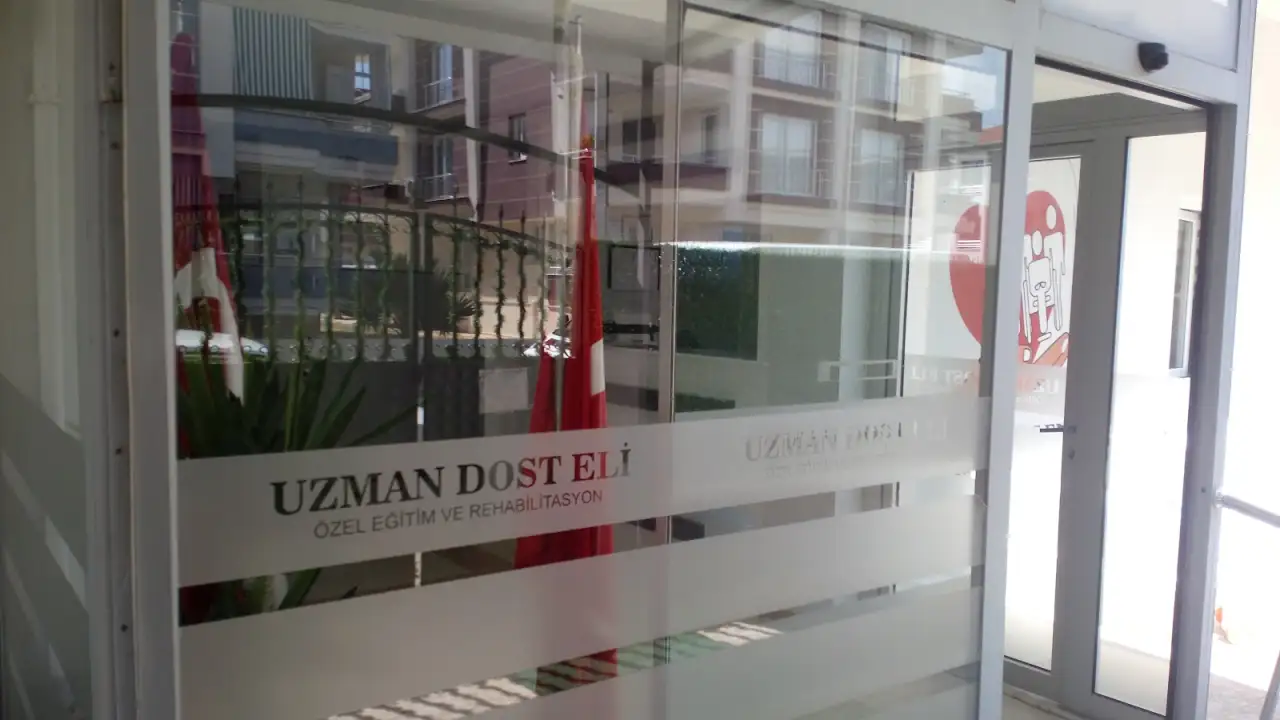 Uzman Dost Eli Özel Eğitim ve Rehabilitasyon Merkezi - Özel Eğitim ve Gelişim Merkezi - İzmir - galeri görseli
