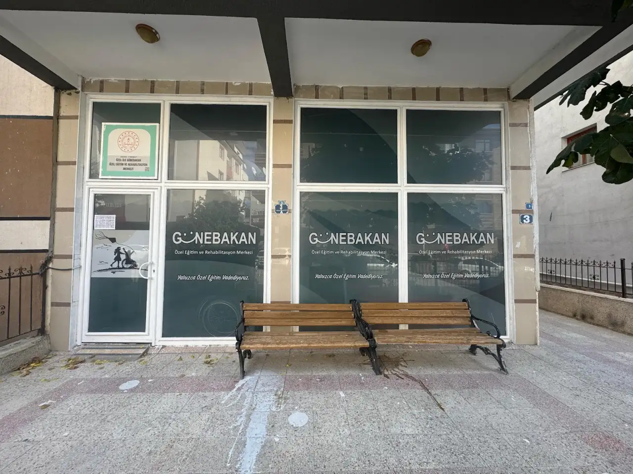 İlk Günebakan Özel Eğitim ve Rehabilitasyon Merkezi