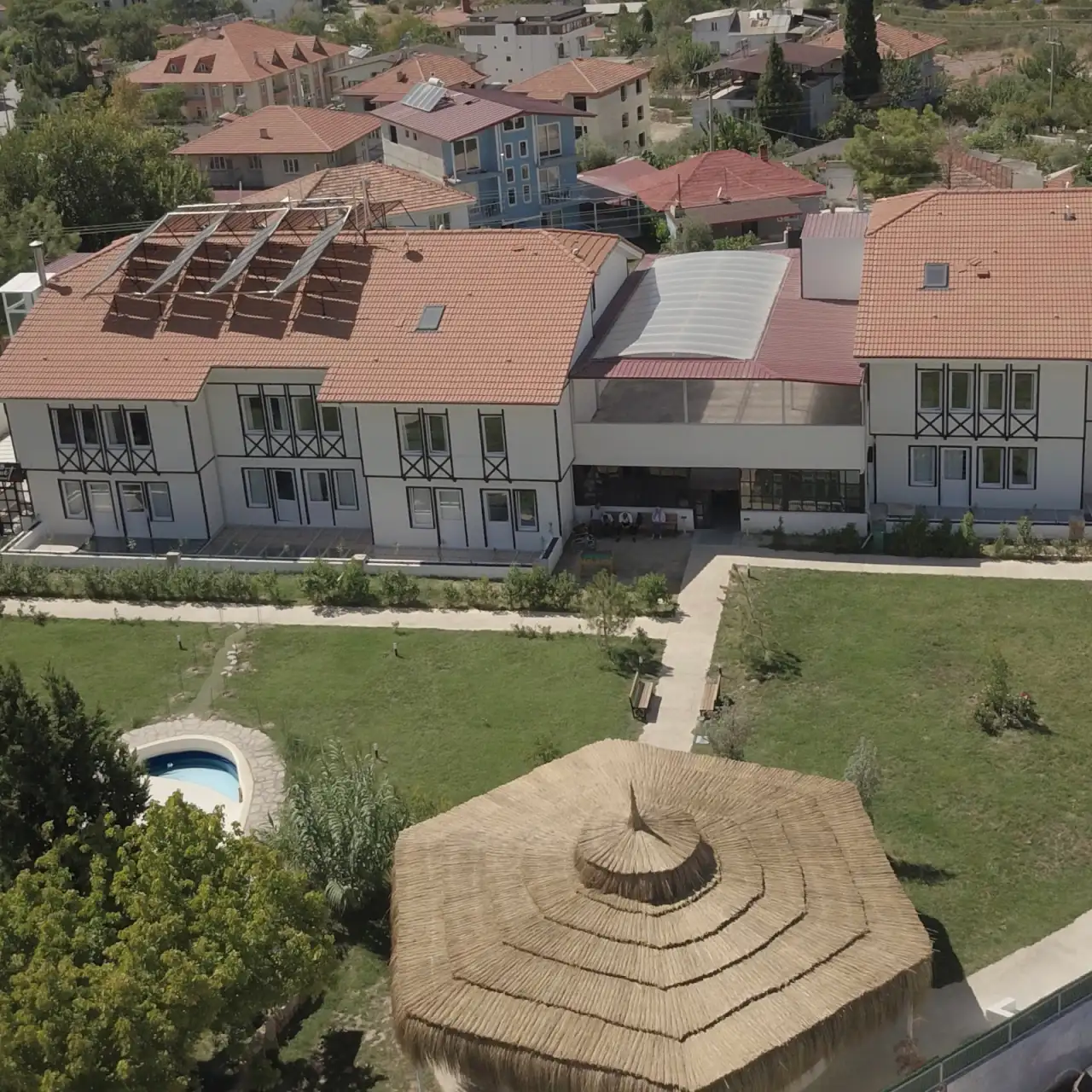 Beyaz Cennet Bakım Merkezi - Yaşlı Bakım Evi - Denizli