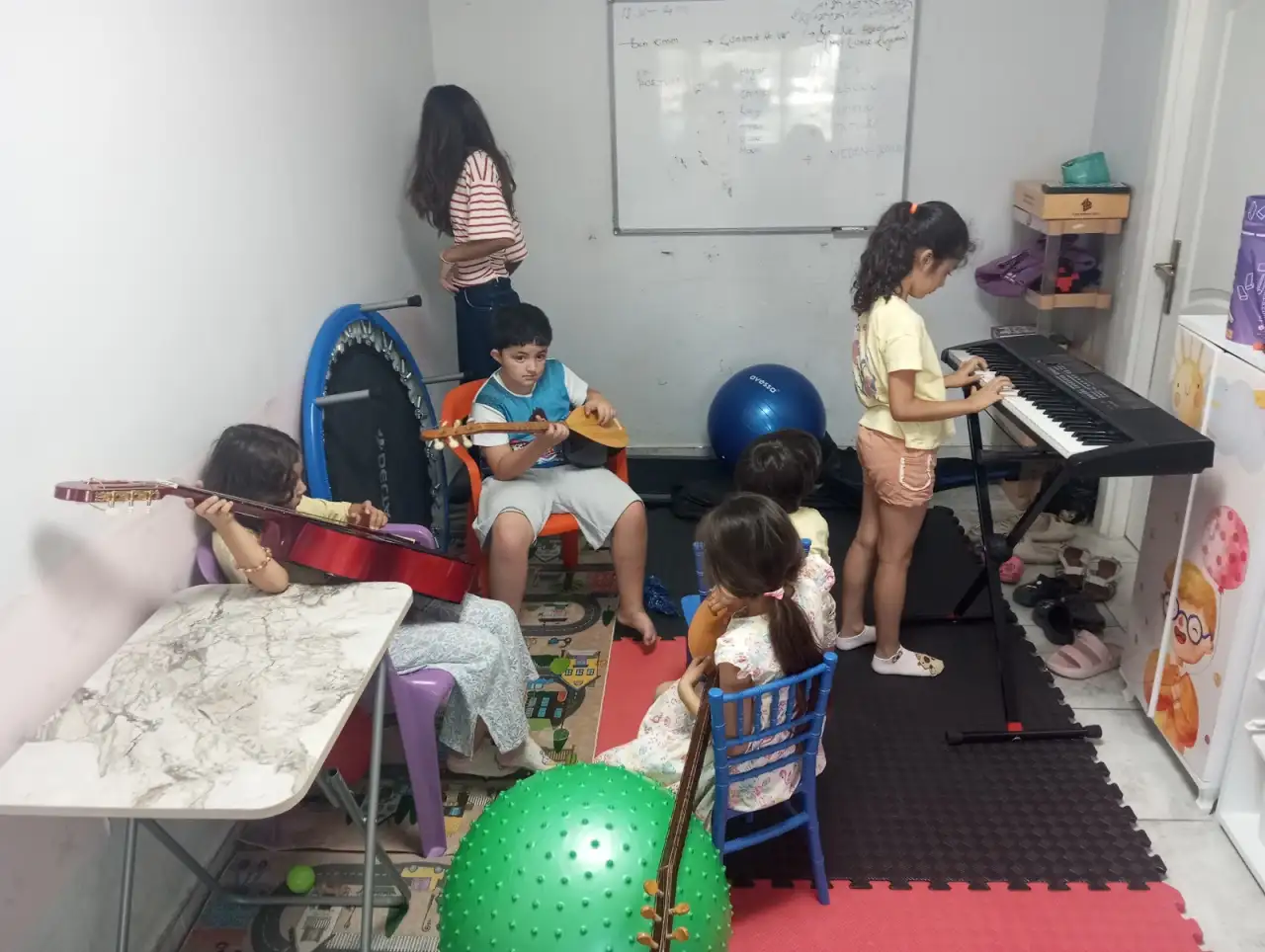 Kırıkkale Mavi Gelişim Çocuk Kulübü & Özel Ders Merkezi & Etüt Merkezi & Özel Ders - Çocuk Bakım Merkezi - Kırıkkale - galeri görseli