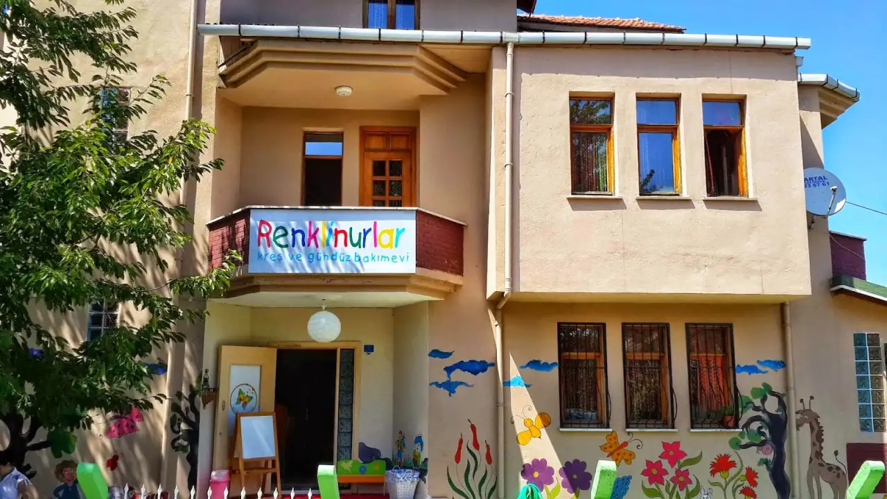 Renklinurlar Kreş ve Gündüz Bakımevi