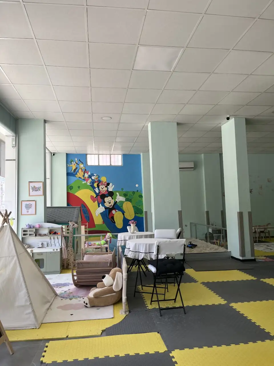 NEŞELİ AYAKLAR GELİŞİM OYUN ATÖLYESİ - Çocuk Bakım Merkezi - Samsun - galeri görseli