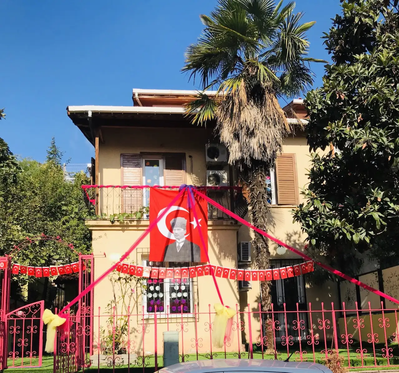 2anne1dilek Gündüz Bakımevi