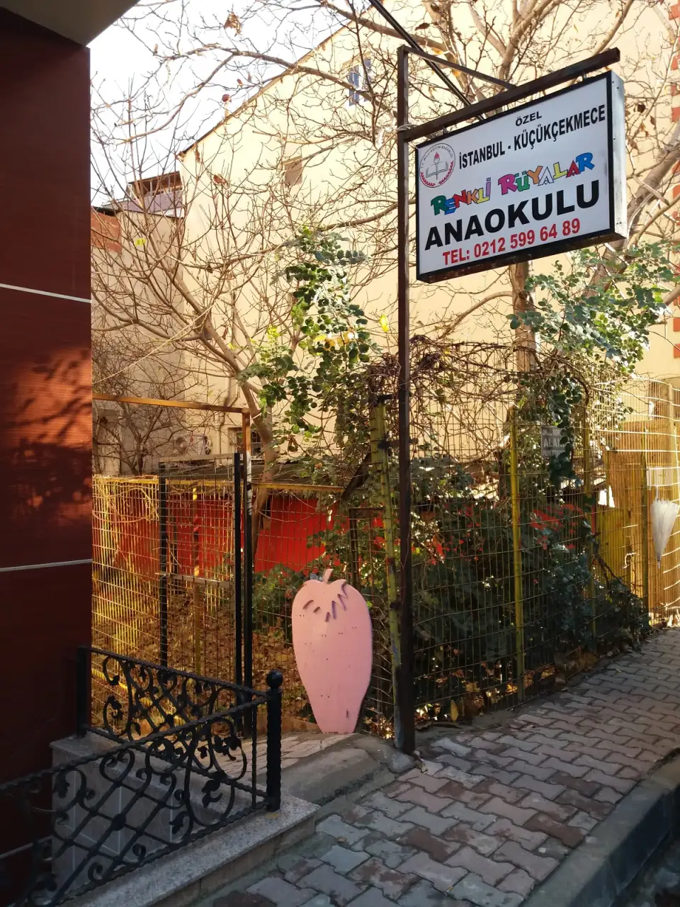 Renkli Rüyalar Anaokulu - Kreş ve Anaokulu - İstanbul