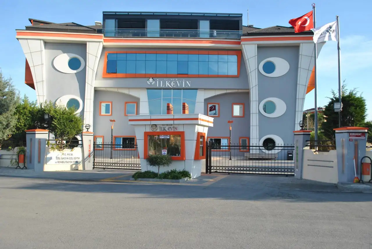İLK EVİN ÖZEL EĞİTİM VE REHABİLİTASYON MERKEZİ - Özel Eğitim ve Gelişim Merkezi - İstanbul