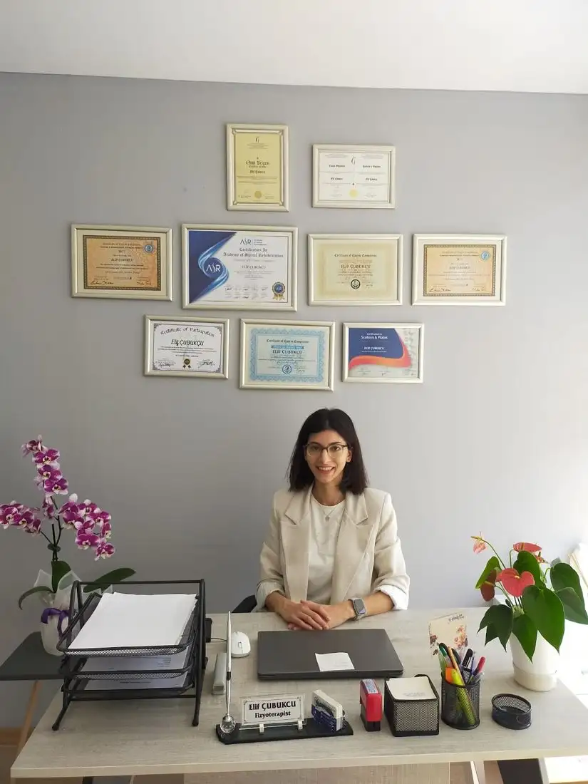 Bursa Fizyoterapist Elif Çubukcu
