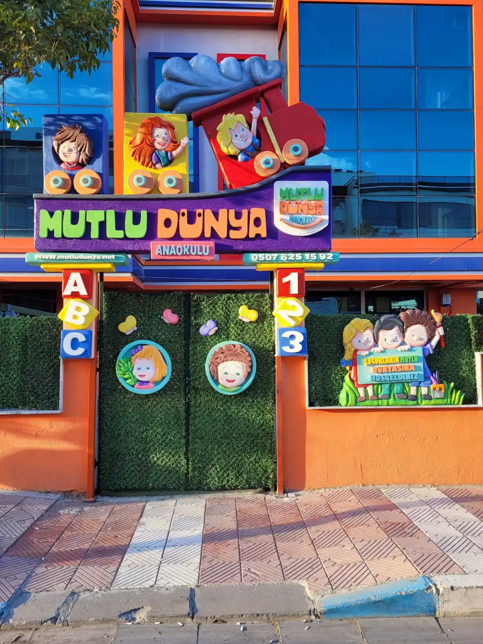 Özel Mutlu Dünya Anaokulu - Manisa