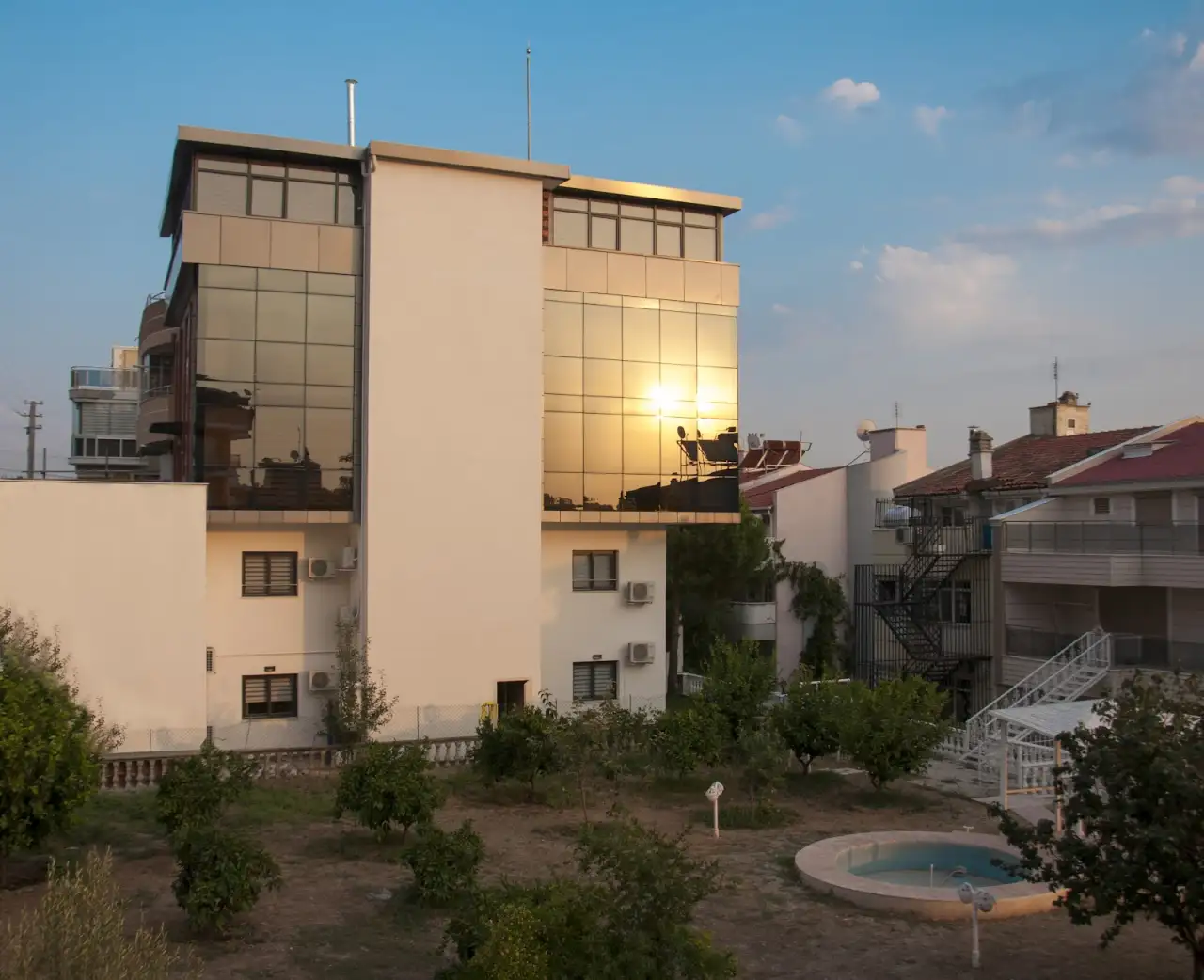 Nil Özel Yaşlı Bakım ve Huzurevi