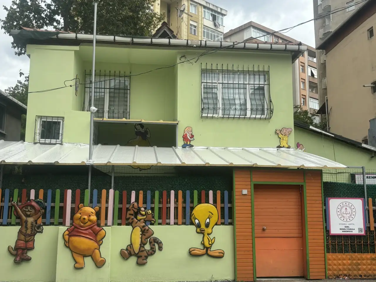 RENKLİ PUSULA ANAOKULU - Kreş ve Anaokulu - İstanbul