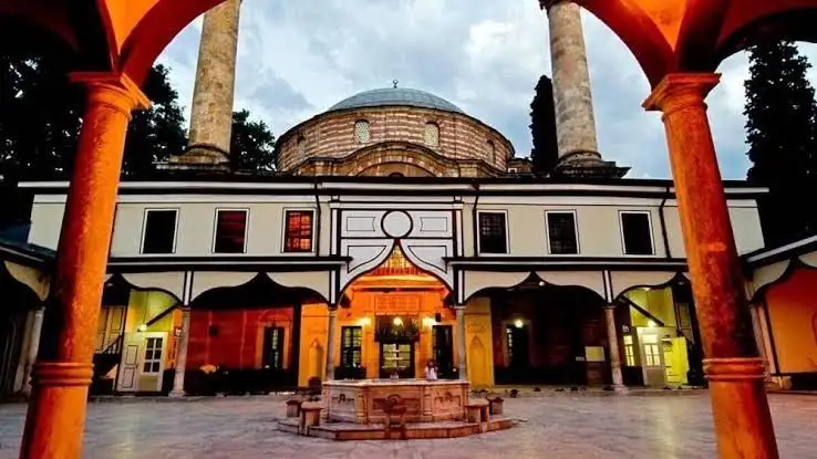 BURSA / BALIKESİR YENİ YAŞAM HUZUREVİ VE YAŞLI BAKIM MERKEZİ