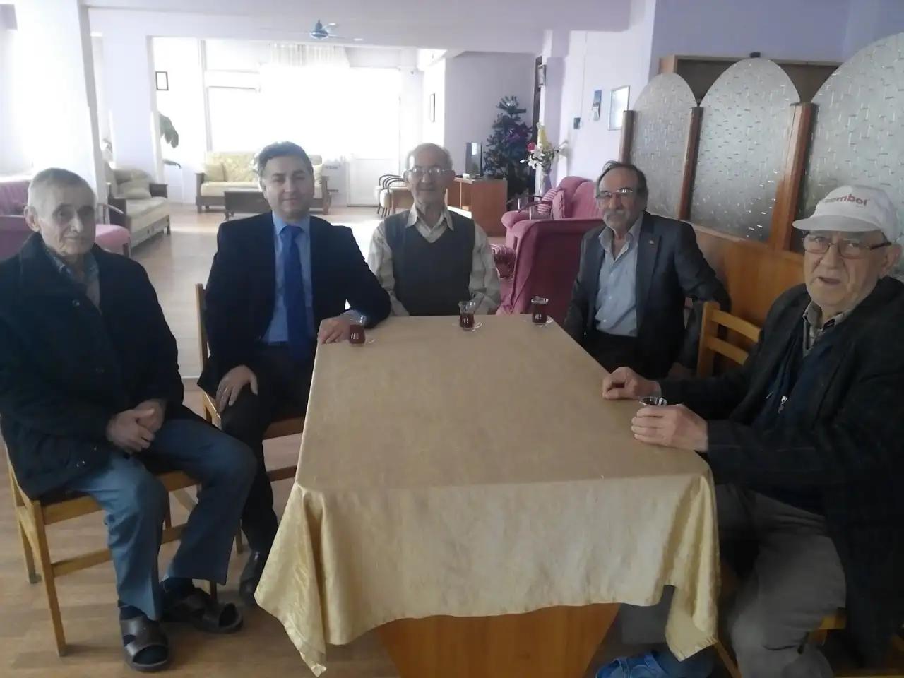 Mutahhar Şerif Başoğlu Huzur Evi - Yaşlı Bakım Evi - İzmir