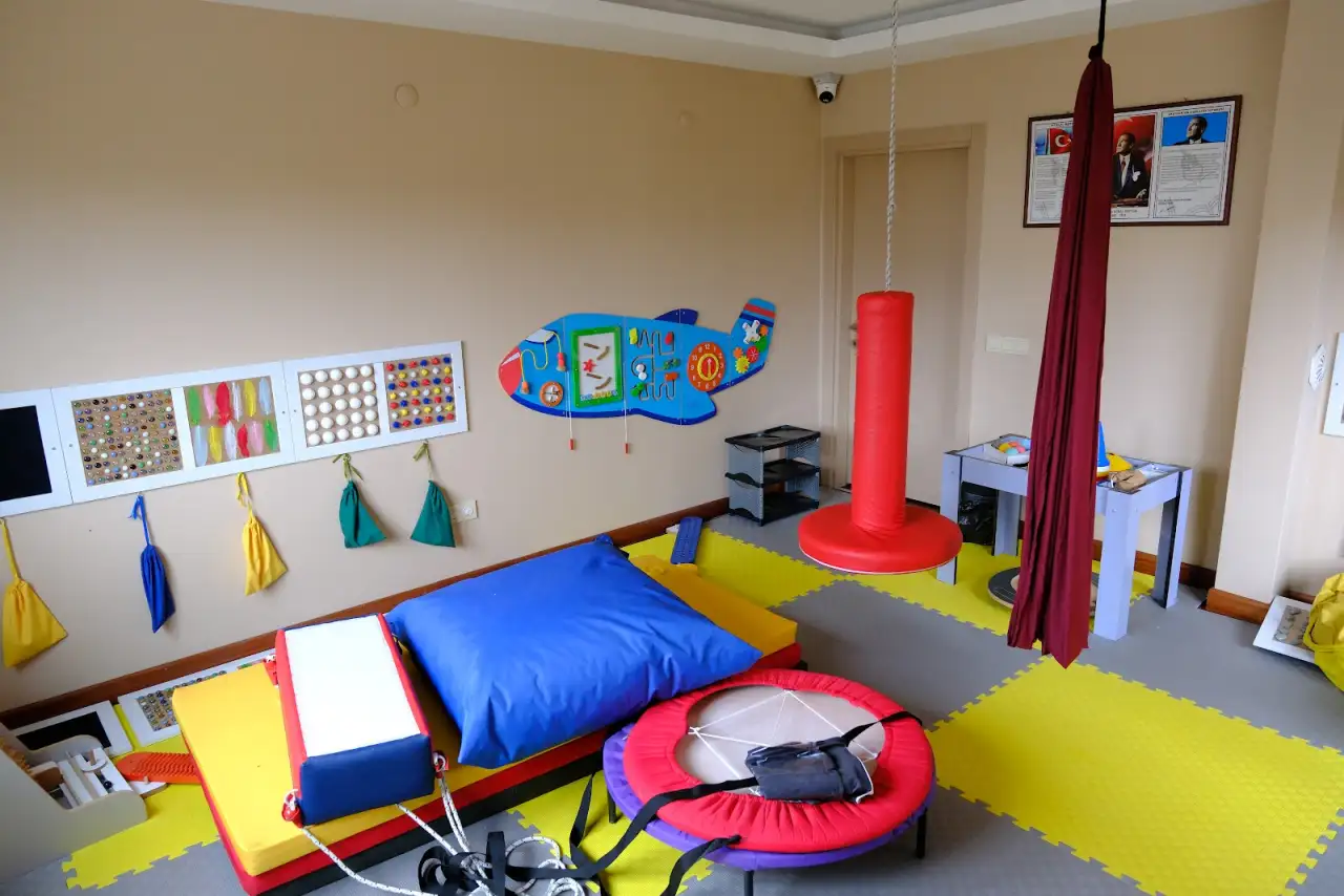 Aktif Çocuklar Çayırova Özel Eğitim ve Rehabilitasyon Merkezi
