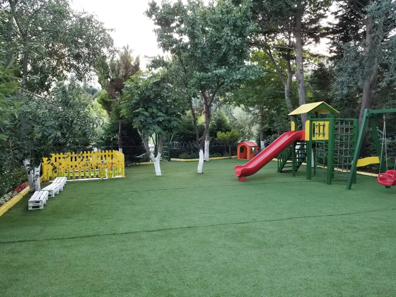 İz Anaokulu - Kreş ve Anaokulu - İstanbul
