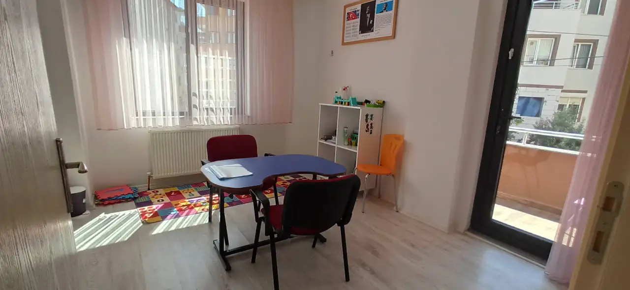 Özel Öğrenme Güçlüğü Özel Eğitim ve Rehabilitasyon Merkezi (ÖZMER) - Özel Eğitim ve Gelişim Merkezi - Balıkesir - galeri görseli