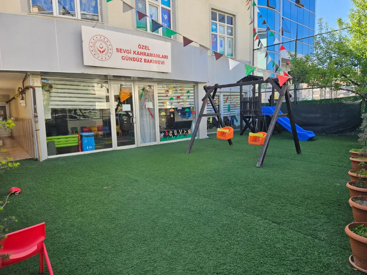 Sevgi Kahramanları Gündüz Bakımevi
