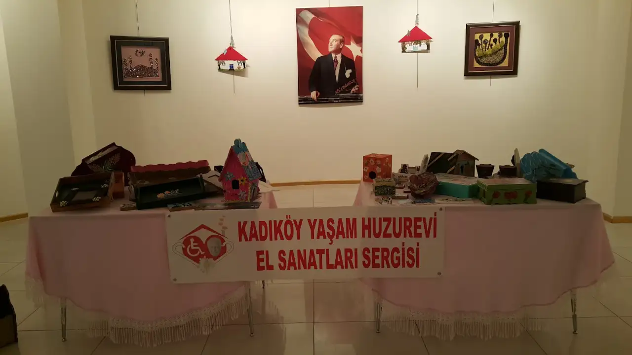 Kadıköy Yaşam Huzur Evi ve Yaşlı Bakım Evi