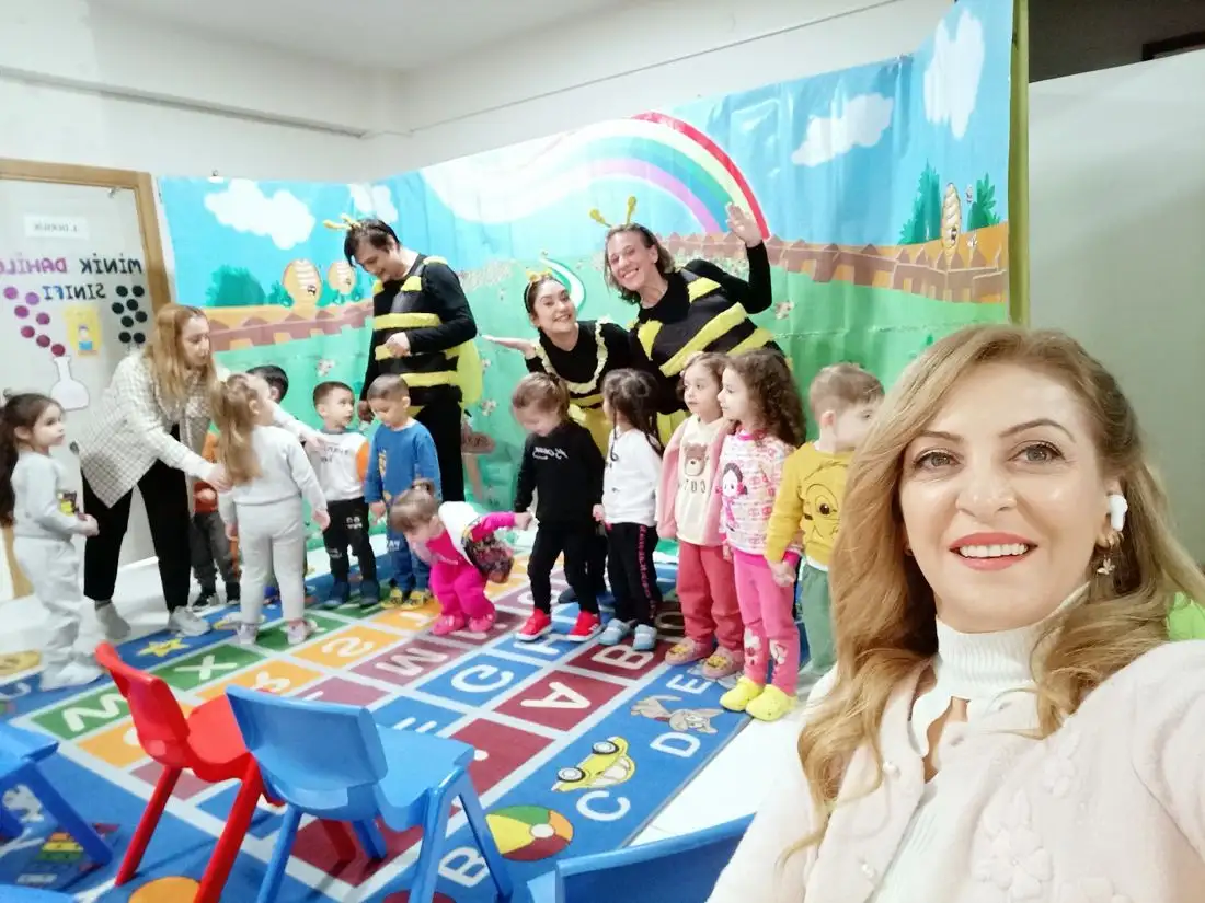 Özel Neşeli Kalpler Anaokulu