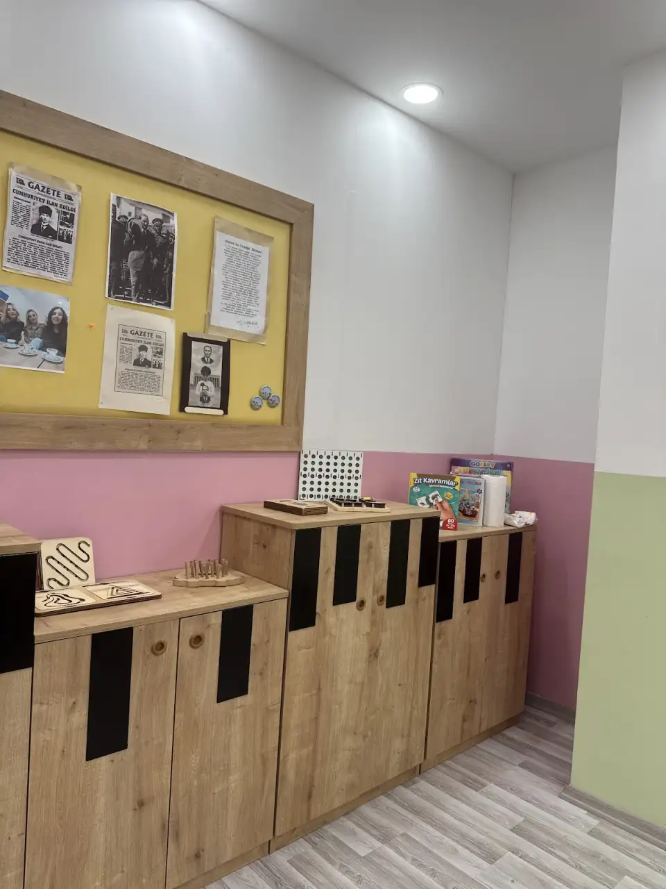 Kır Çiçekleri Montessori School