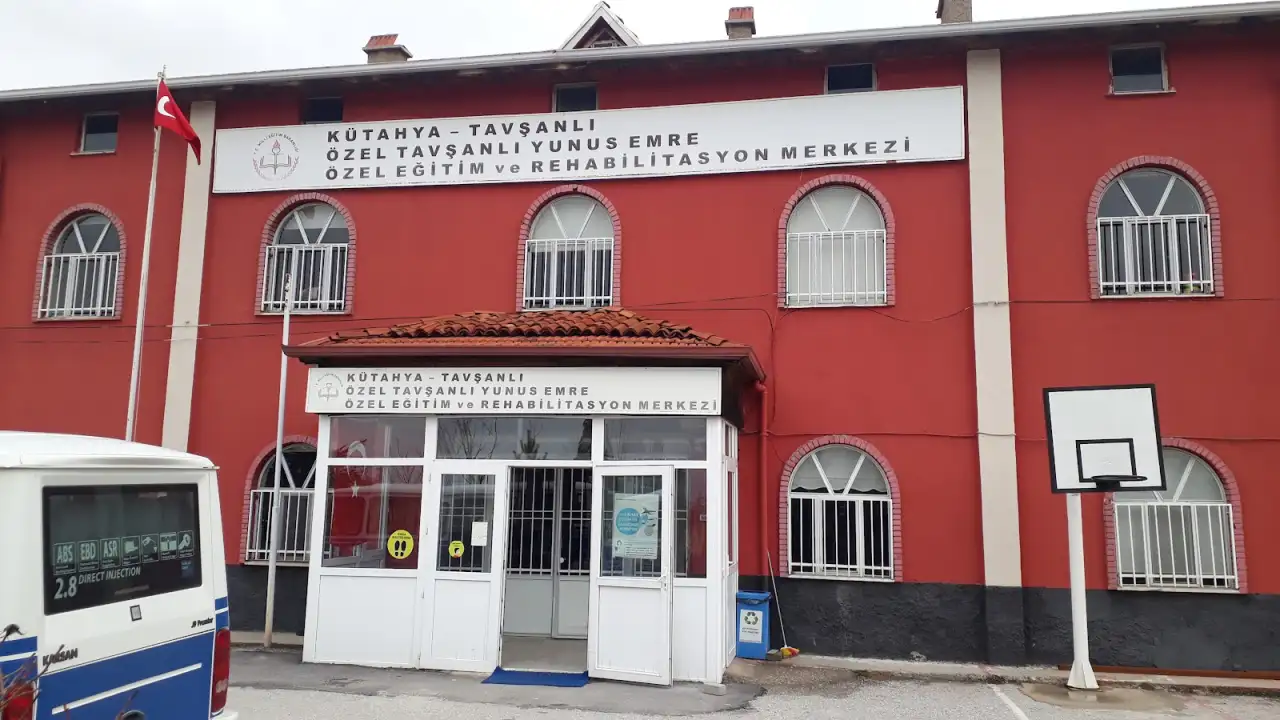 Tavşanlı Özel Yunus Emre Özel Eğitim ve Rehabilitasyon Merkezi